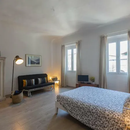 Piazza Del Mercato Apartamento