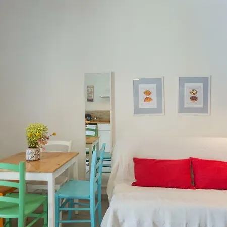 Piazza Del Mercato Apartment *